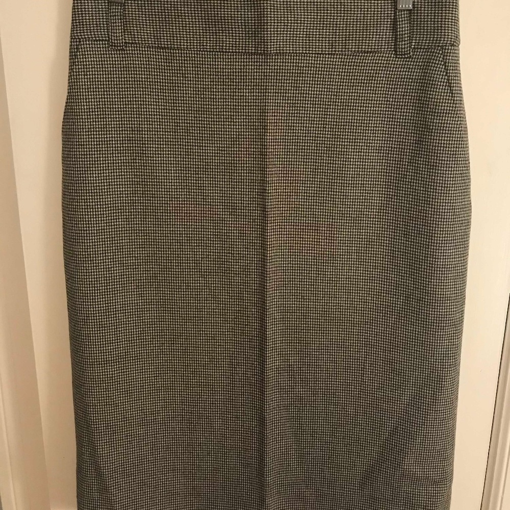 Banana Republic Houndstooth Skirt